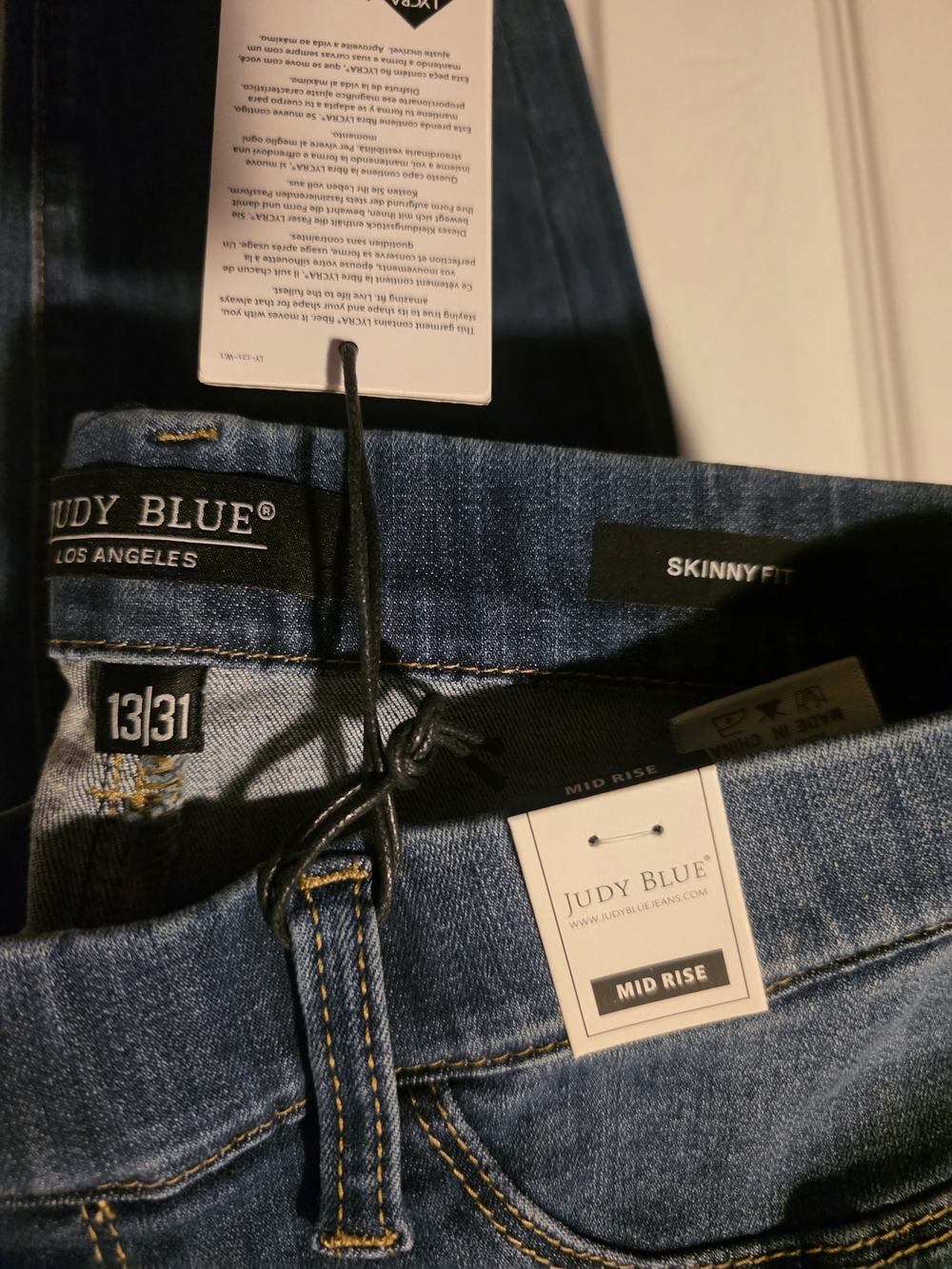 Judy Blue Women’s Skinny Jeggings - Picture 5 of 5